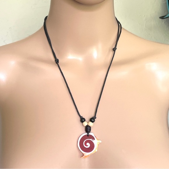 Shell Necklace - Picture 5 of 5